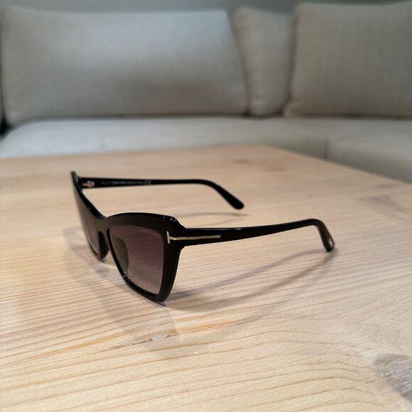 Tom Ford Cat Eye Sunglasses - Black & Gold main image 9